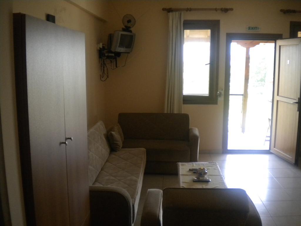 Porto Lagos Rooms Chambre photo
