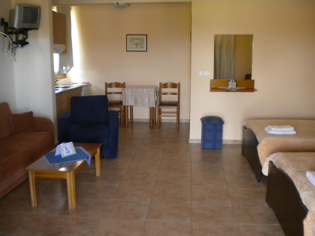 Porto Lagos Rooms Chambre photo